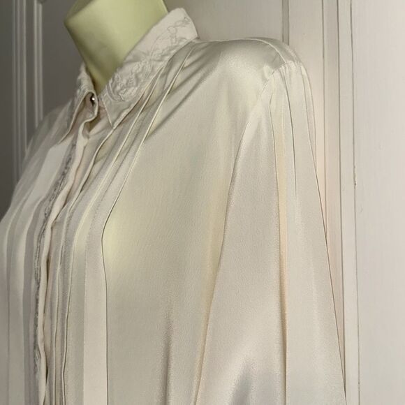 Vintage 80s Yves St. Clair Cream Pleat Front Embroidered Long Sleeve Blouse - Picture 9 of 10